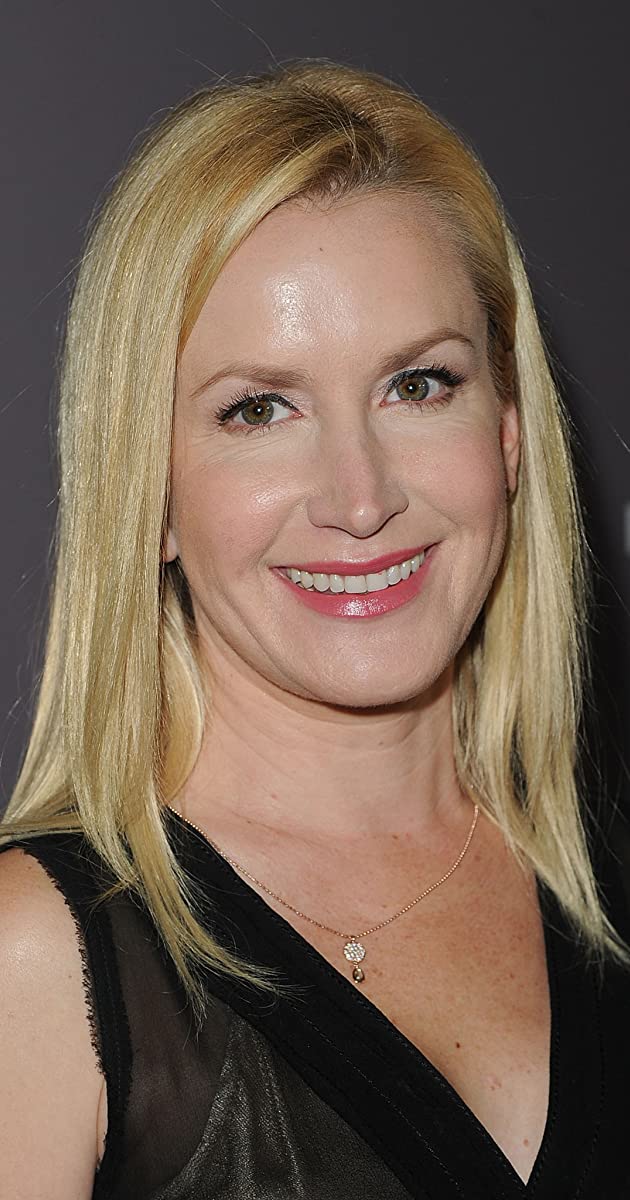 angela kinsey