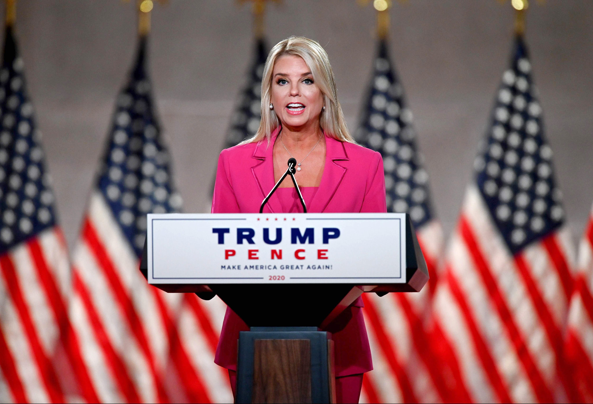 Pam Bondi Net Worth, Salary, Age, Height, Weight, Bio, Family, Career