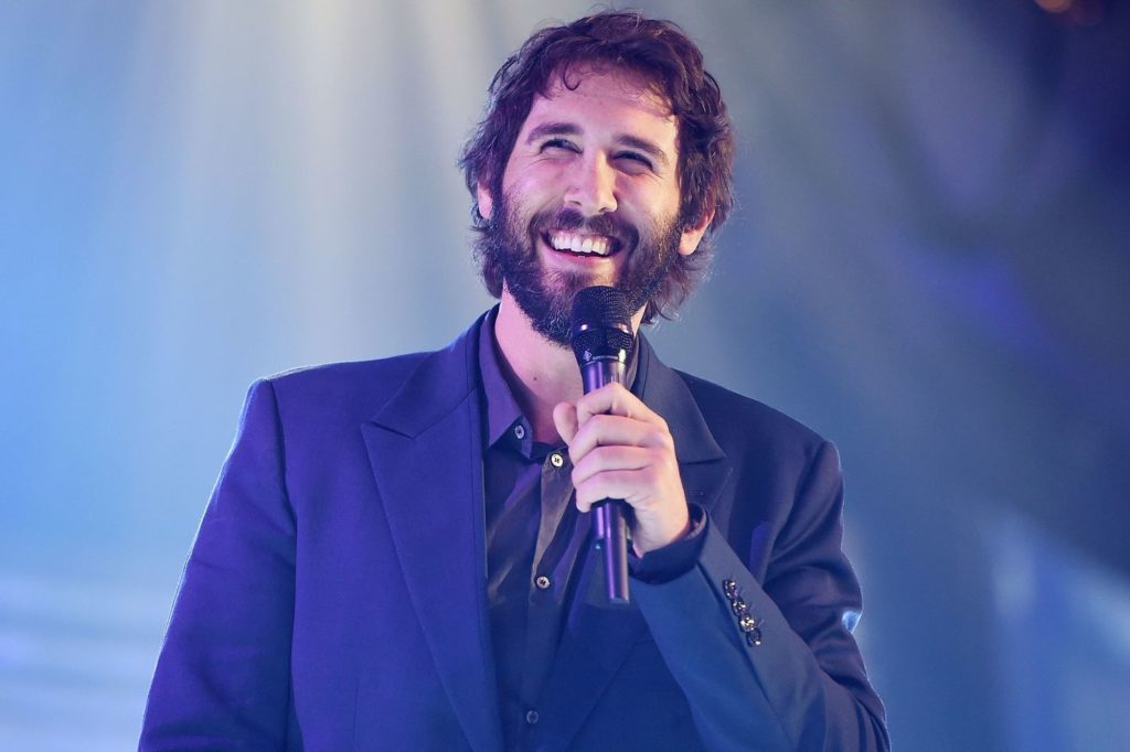 Josh Groban Net Worth, Age, Height, Weight, Bio, Family, Career