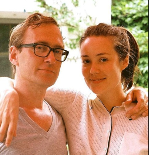 Caroline Estabrook’s father and mother, Picture Source: Married Wiki