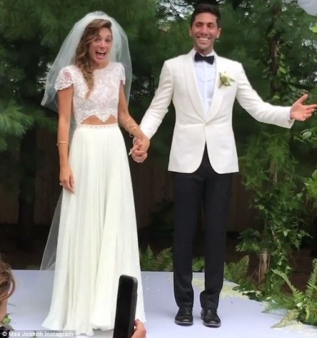 Nev Schulman with his wife Laura Perlongo on their wedding day