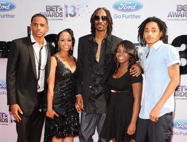 The family picture of Julian Broadus, Picture Source: Celebrity