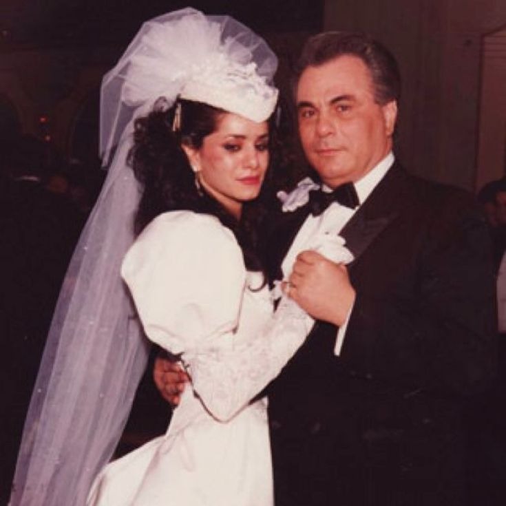  Victoria DiGiorgio with her then-husband John Gotti