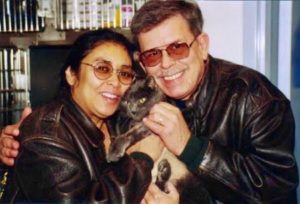 art-bell-and-his-third-wife-ramona-bell-she-died-in-2006-due-to-asthma-attack-1616746026