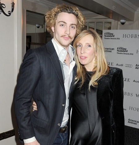  Photo: Sam Taylor johnson and Aaron johnson Source: Hello Magazine