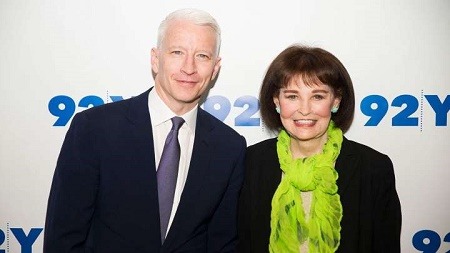 Photo: Christopher Stokowski’s mother Gloria Vanderbilt and a brother Anderson Cooper Source: MSN