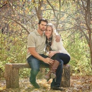 Jeff Kirkpatrick spent the most romantic moments of his life with his beautiful wife, Holly Holm in New Mexico in 2015. Source: Pinterest