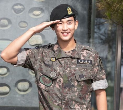 Kim Soo Hyun as an active-duty soldier discharged in July 2019
