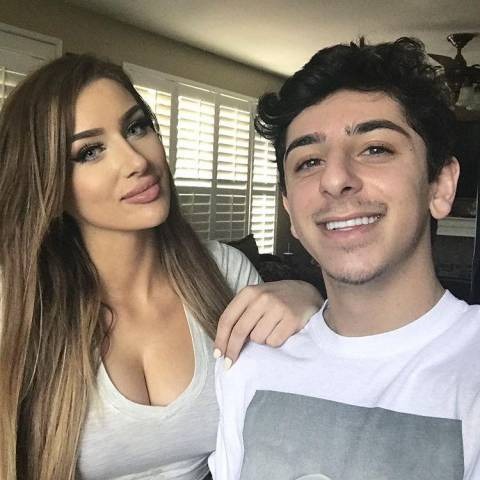  Molly Eskam and Brian Awadis are friends now, Source: Reddit