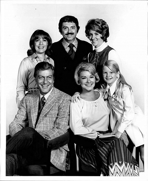Carrie with her father 's show co-actor in The New Dick Dyke Show. Carrie with her father ‘s show co-actor in The New Dick Dyke Show. Image Source: IMDb