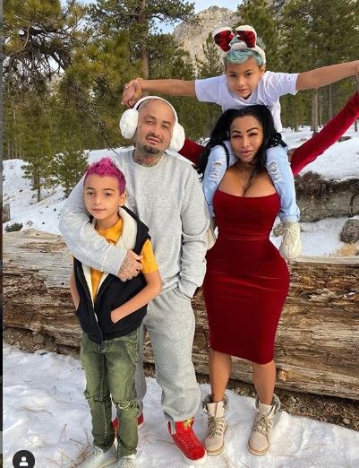 Brittanya O’Campo with her husband and children, Picture Source: Brittanya’s Instagram @imbrittanya