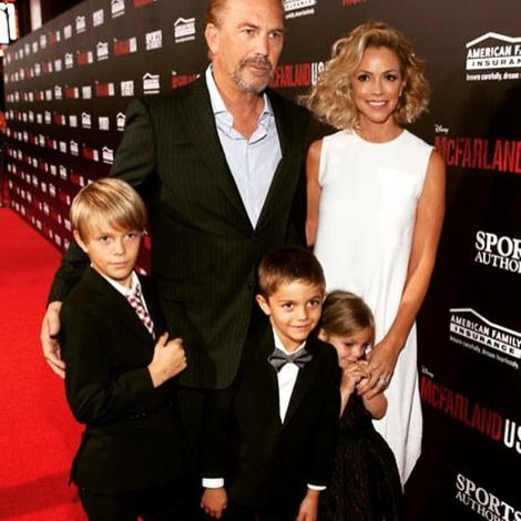 Christine Baumgartner and her family Christine Baumgartner and her husband with their children, Photo Source: Instagram