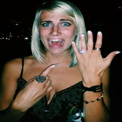 Jenna Joseph showing her engagement ringSOURCE: Twitter