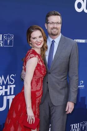 Peter Lanfer with his wife, Sarah Drew and their daughter Image Source: Instagrammer News