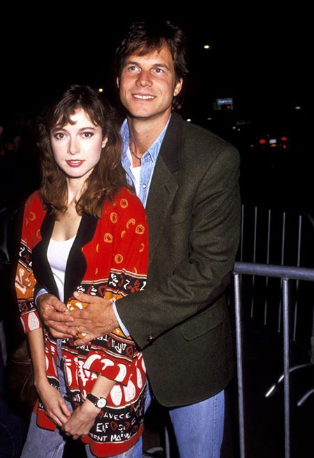 Louise Newbury with her husband Bill Paxton. Image Source: Pinterest