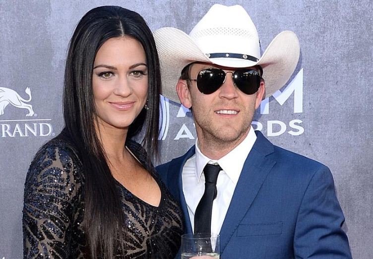 Justin Moore With Wife Kate Moore