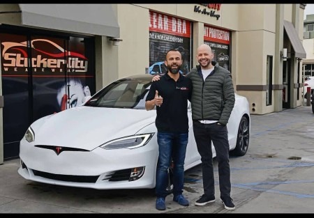 Charlie Austin Cryer's father bought a new car, Tesla Model 3. Source: Instagram @jon_cryer_officer