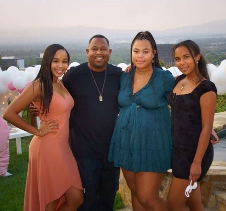 Amara Trinity Lawrence With Her Sister, Iyanna, Jasmine and Dad, Martin Lawrence Source: Instagram@martinlawrence