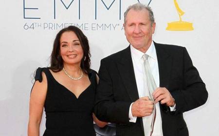Sophia's Parents Ed O'Neill and his wife in EMMY
