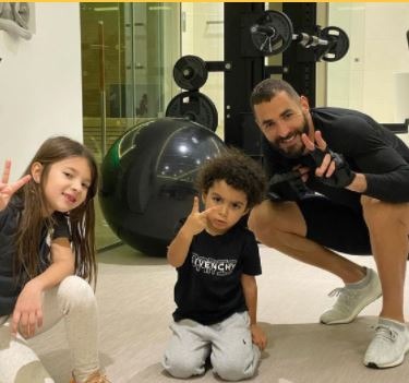Nafissa Benzema's brother Karim Benzema with his kids Ibrahim and Melia Benzema. Source: Instagram