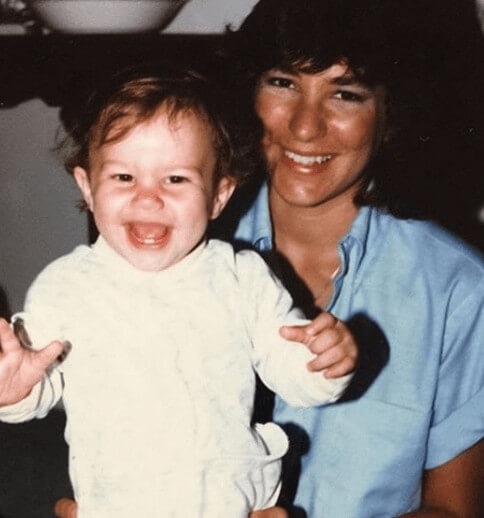 Natalie Herbick With Her Mother Vintage Picture Source: Instagram
