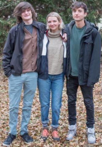 Willie Tahan with his brother Charlie Tahan and sister Daisy Tahan. Source: Twitter