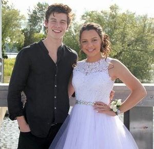 Aaliyah Mendes with her brother Shawn Mendes Photo Source: Twitter