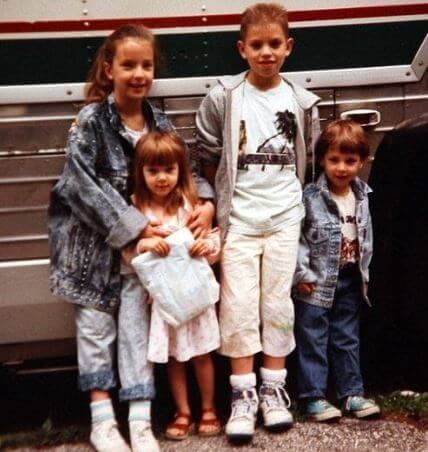 Melanie Sloan's four children when they were kids. Source: Pinterest