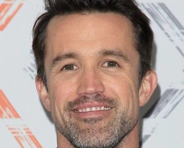 Rob-McElhenney