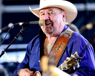 Johnny Lee's Net Worth and Wife
