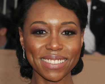 Amanda Warren's Net Worth and BIo