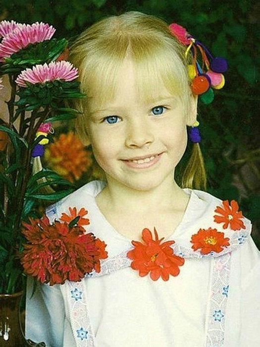 Alena Shishkova's Childhood Photo