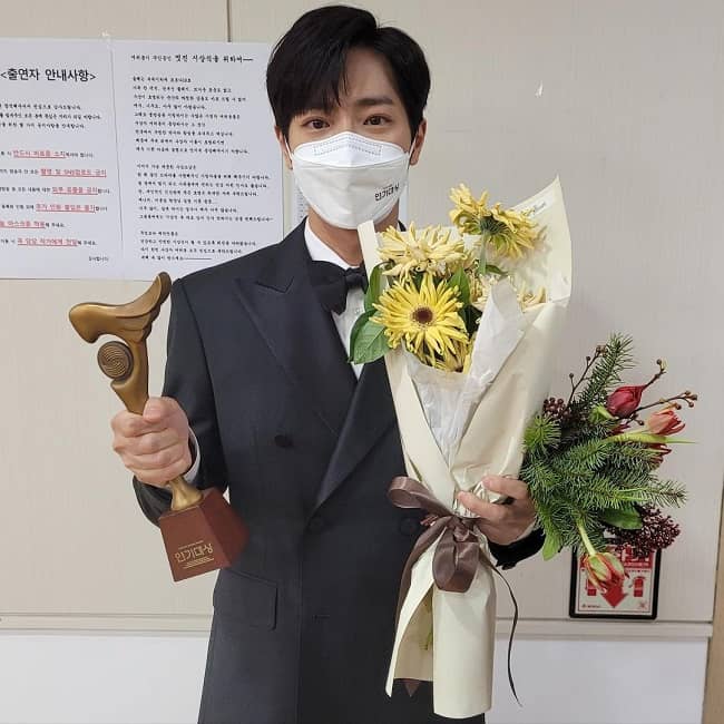 Lee Sang-Yeob's Awards